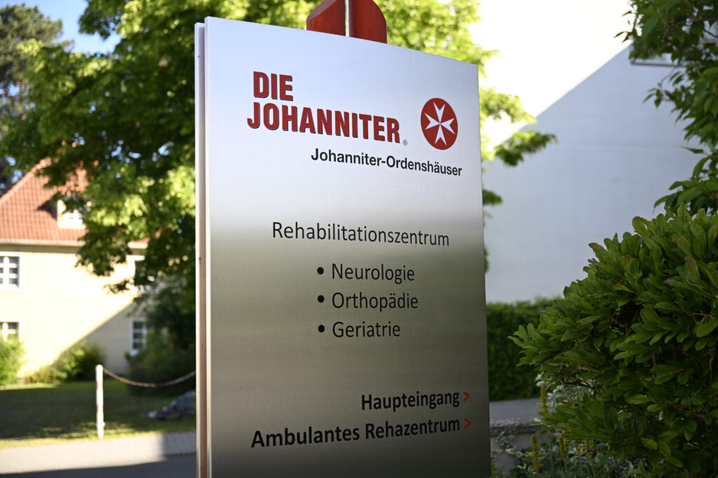 Johanniter-Ordenshäuser Infoschild der Johanniter