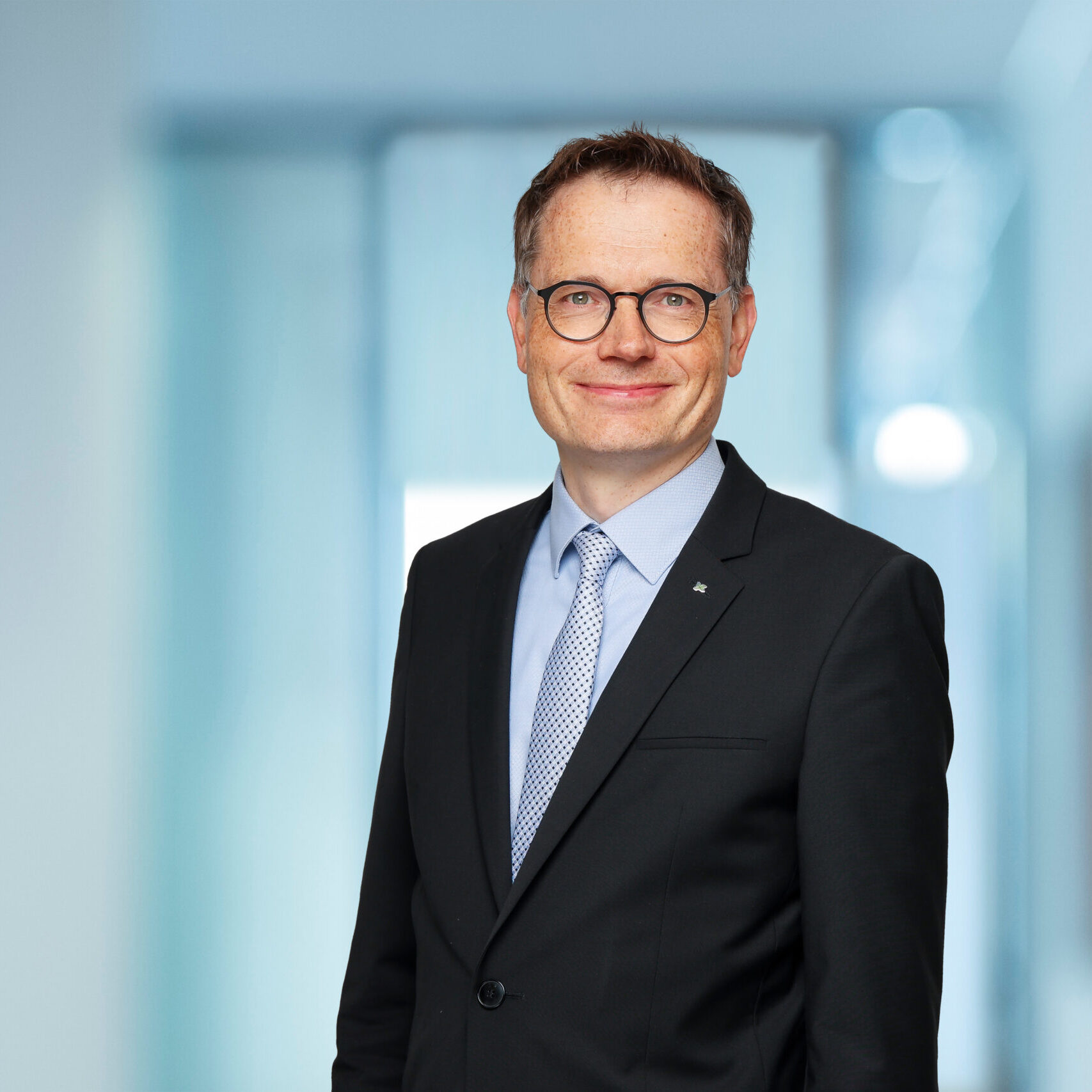 Pierburg Carsten_19-07-23_F017-001 Porträt von Carsten Pierburg