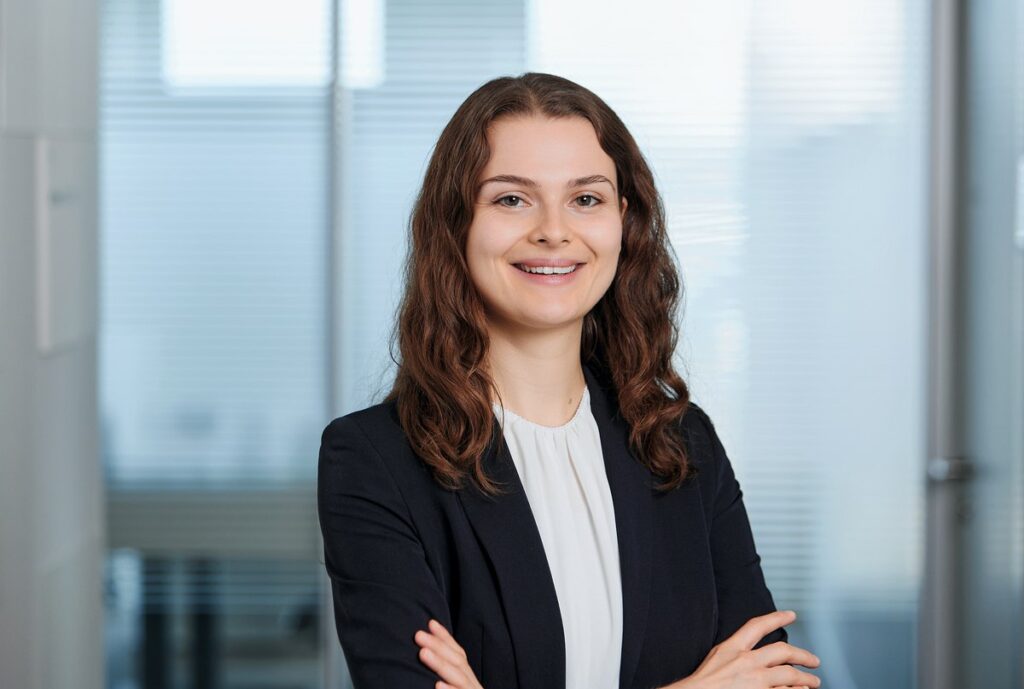 Porträt von Janina Bartkewitz, ESG-Analystin im Portfoliomanagement von Union Investment